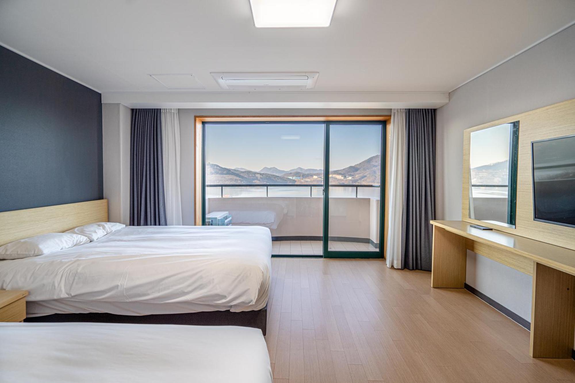 Cheongpung Resort Jecheon Bagian luar foto