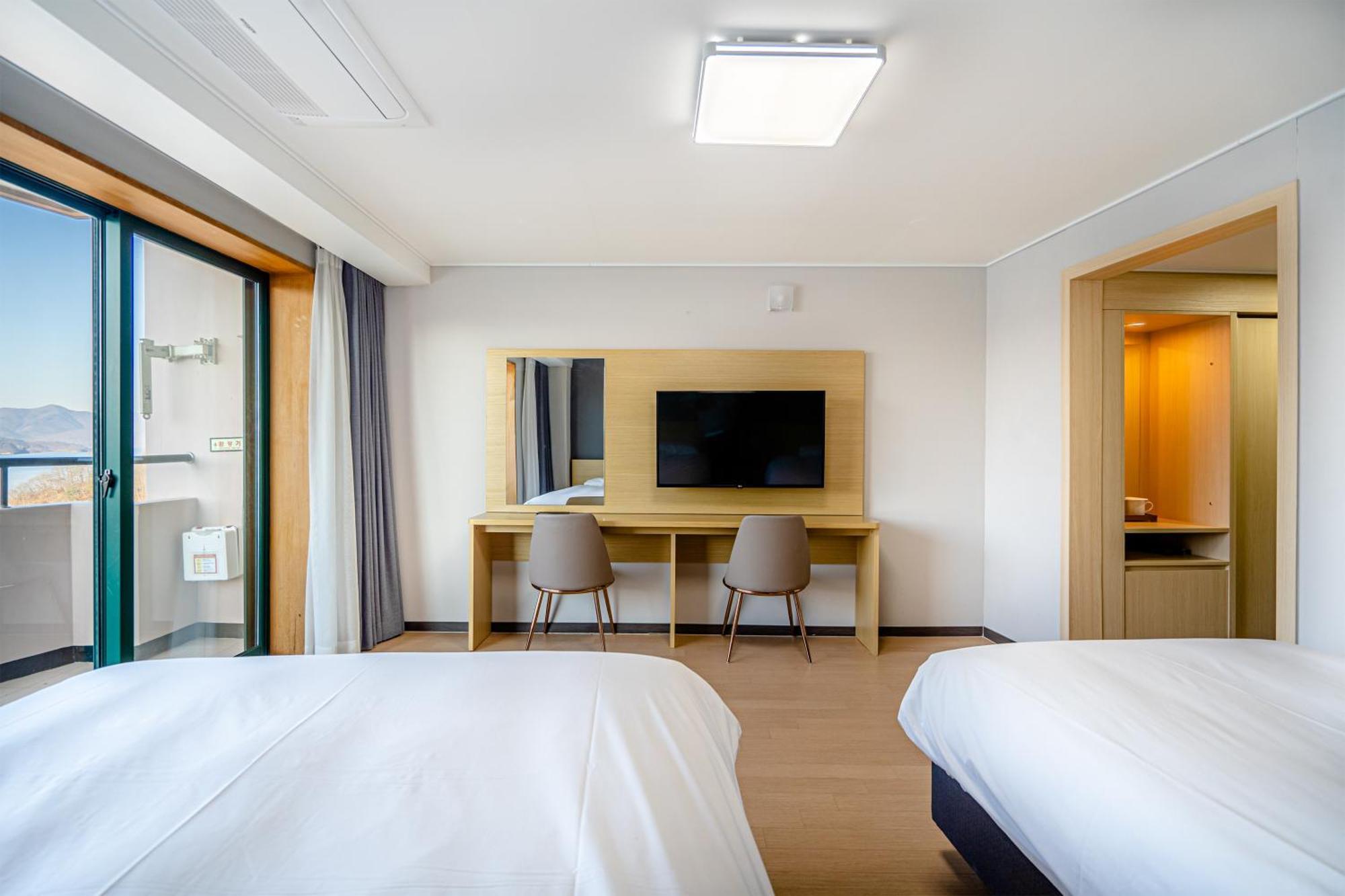Cheongpung Resort Jecheon Bagian luar foto