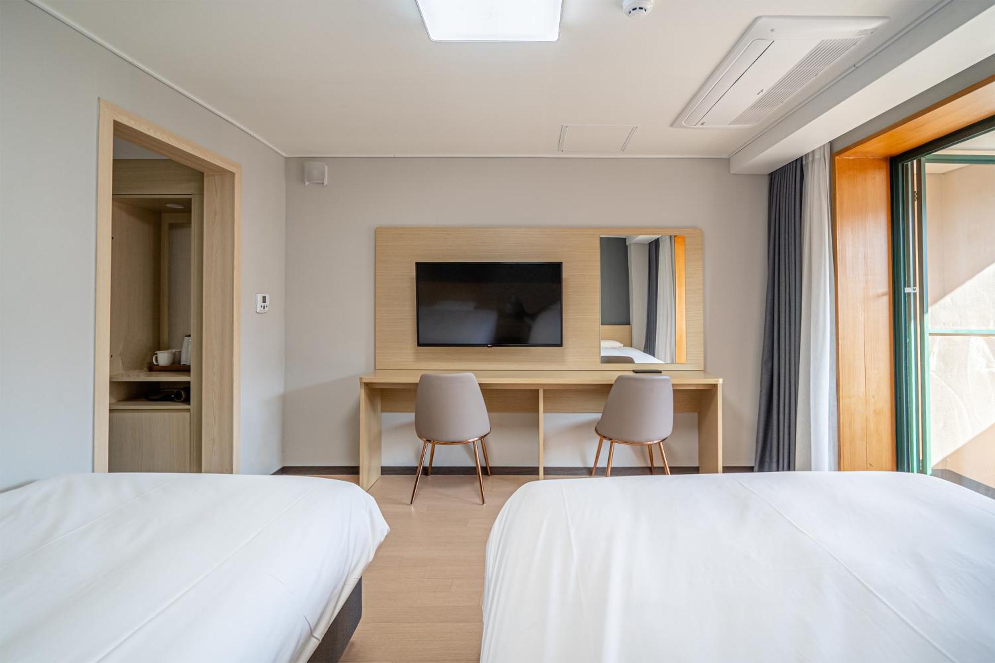 Cheongpung Resort Jecheon Bagian luar foto