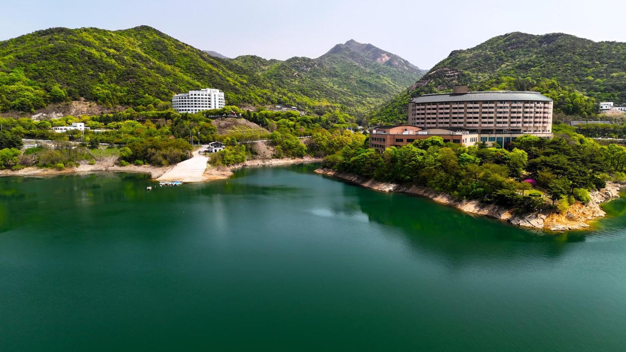 Cheongpung Resort Jecheon Bagian luar foto