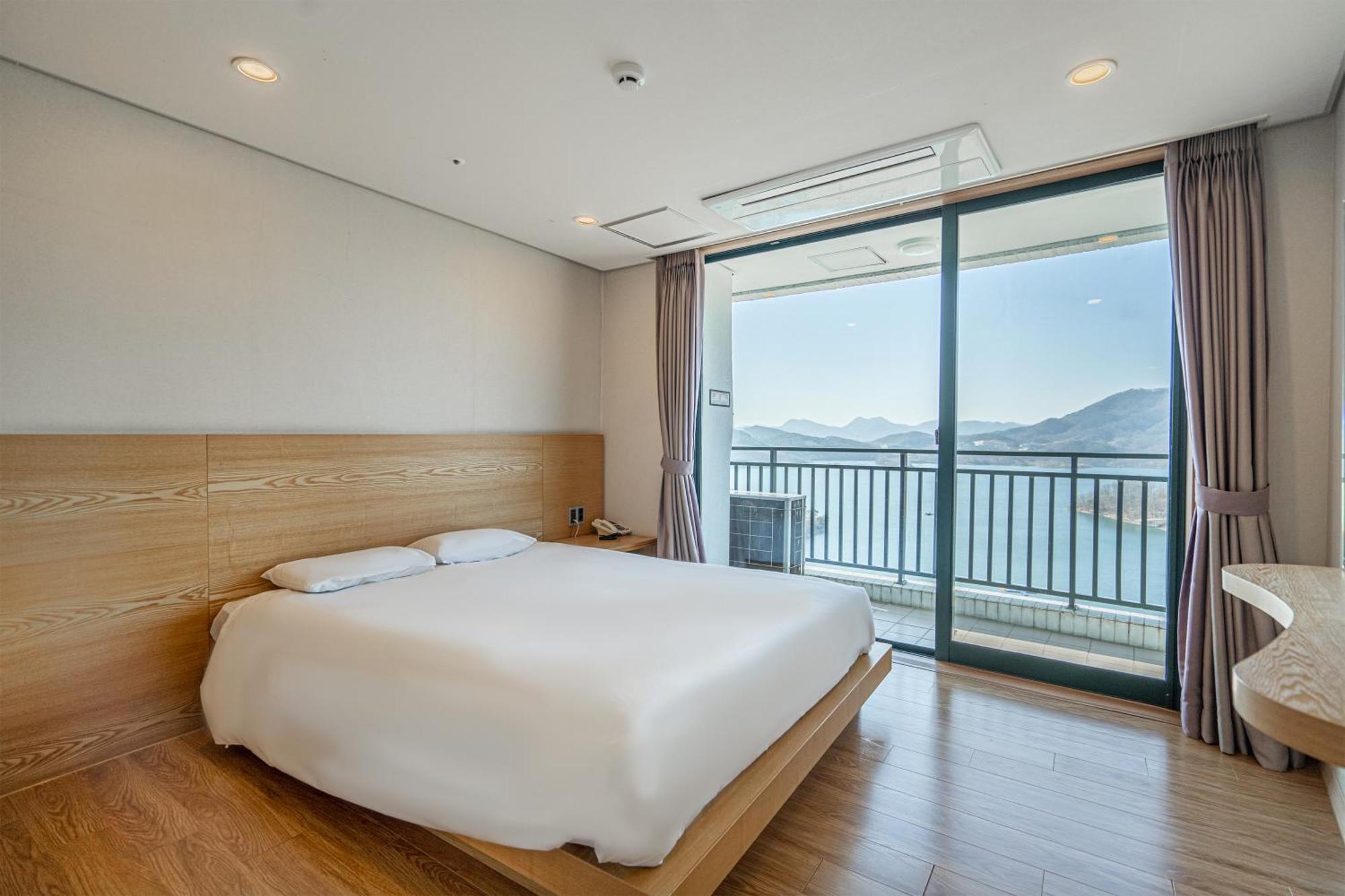 Cheongpung Resort Jecheon Bagian luar foto