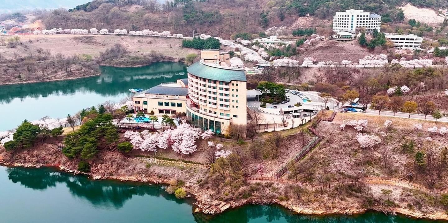 Cheongpung Resort Jecheon Bagian luar foto